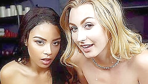 Sexy MILF has sex with her lover in a hardcore vr game