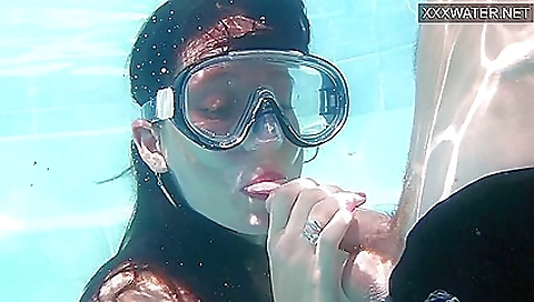 Minnie Manga - Minnie Gets Hardcore Face And Pussy Fucked