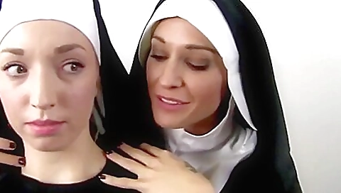 Busty lesbian blonde and brunette have lesbian fun together