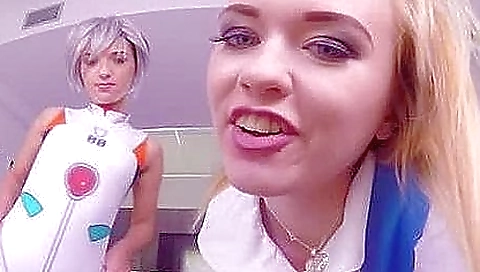 Threesome video with some hot people in a sexy party