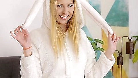 Big natural tits and a hot little cunt to play with