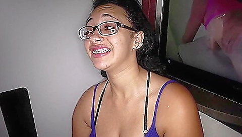 Big boobs milf gives a nice blowjob and gets a handjob