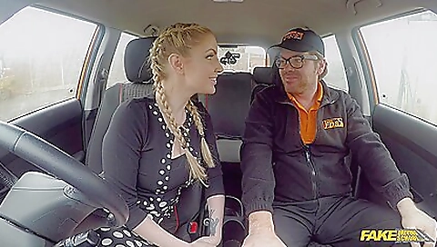 Blonde is getting a blowjob and a creampie on her ass