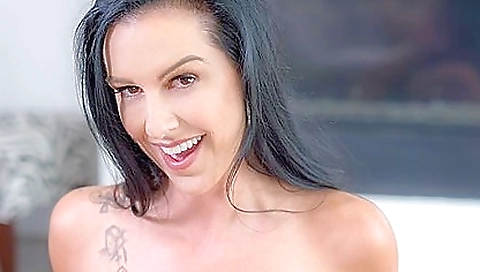 Texas patrick fucked by someone in a vr porn video